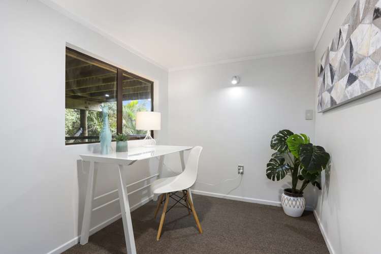 49 Tane Road Laingholm_13