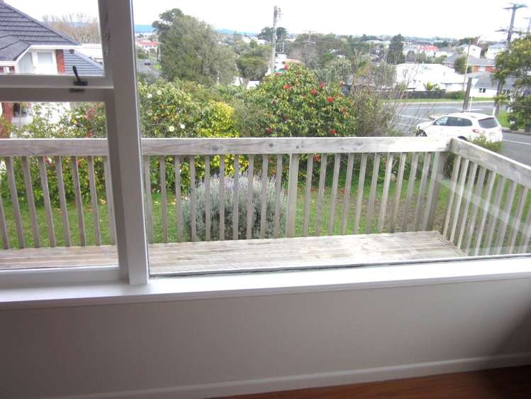 27A Montgomery Avenue Belmont_10