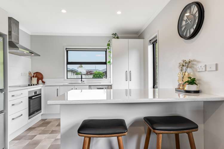 14/11 Errol Close Burbush_4