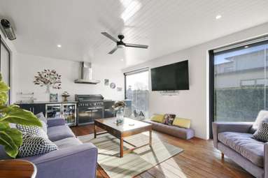 56 Beachvale Drive_2