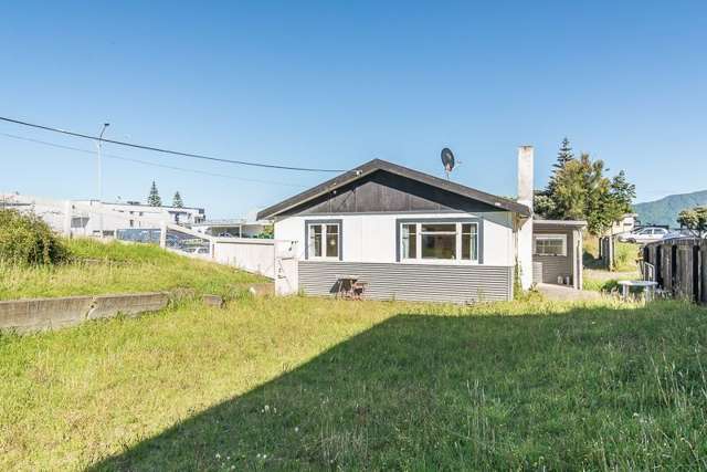 12 Seaview Road Paraparaumu Beach_1