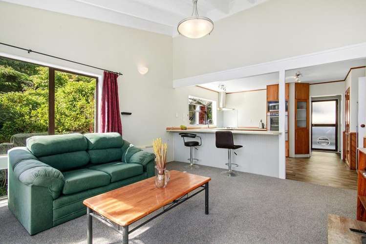 23f Kennedy Grove Stokes Valley_9