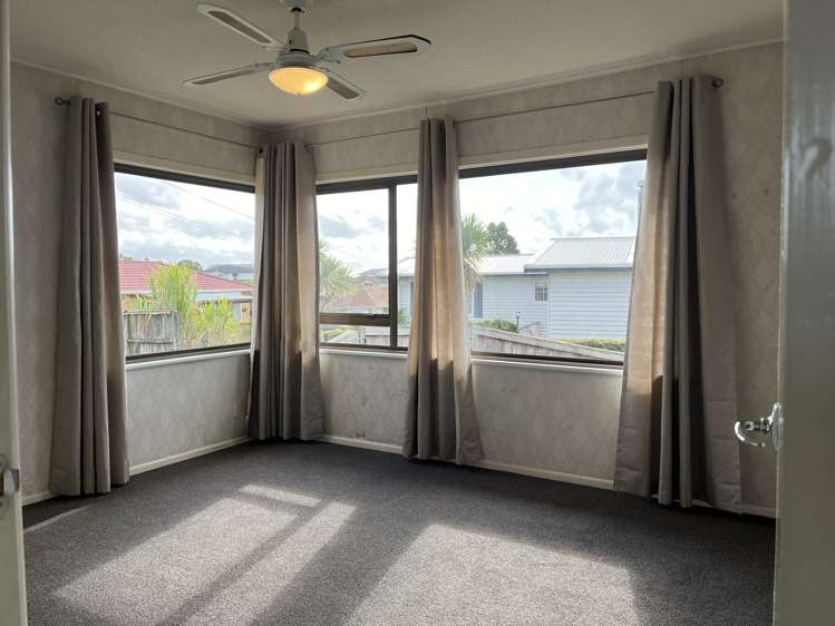 64 Kimber Hall Ave Mount Roskill_10