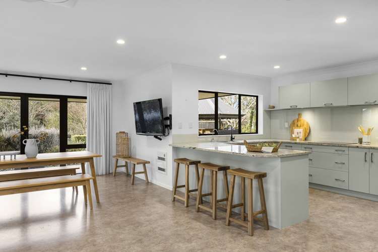 348 Lake View Drive Karapiro_5