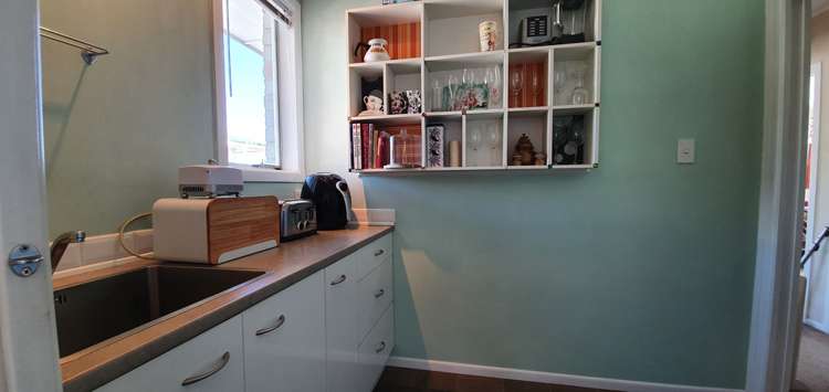 13 William Benton Street Featherston_9