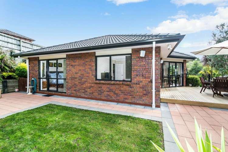 34 Lemon Grove Lane Greenhithe_11