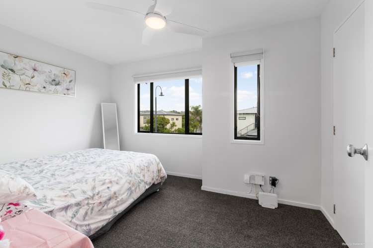 54/2 Armoy Drive East Tamaki_6