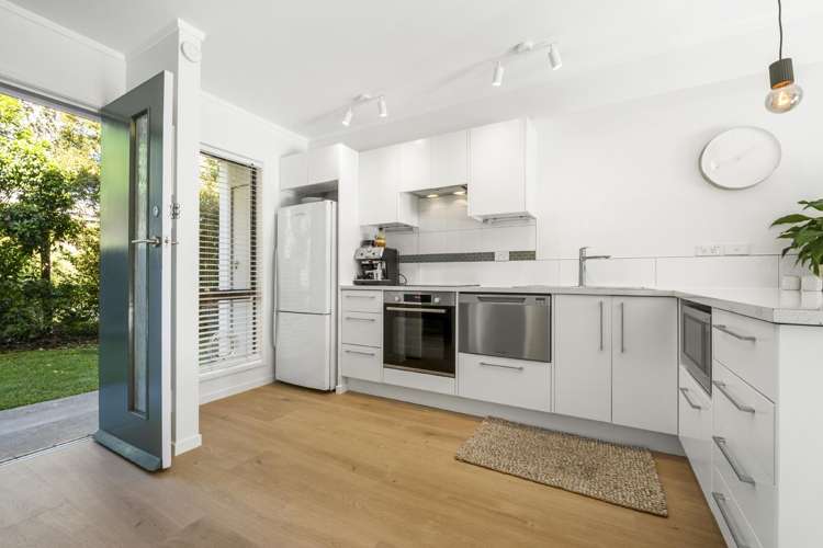 5/11 Hayden Street Freemans Bay_6