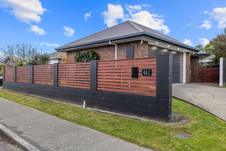 44C Kathleen Crescent Hornby_23