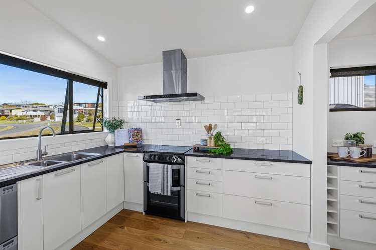 51 Mera Road Algies Bay_8