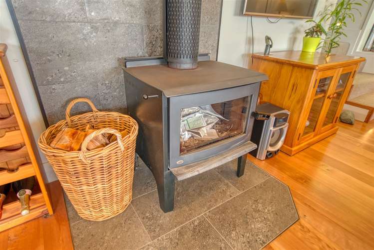 90 The Strand Okarito_7