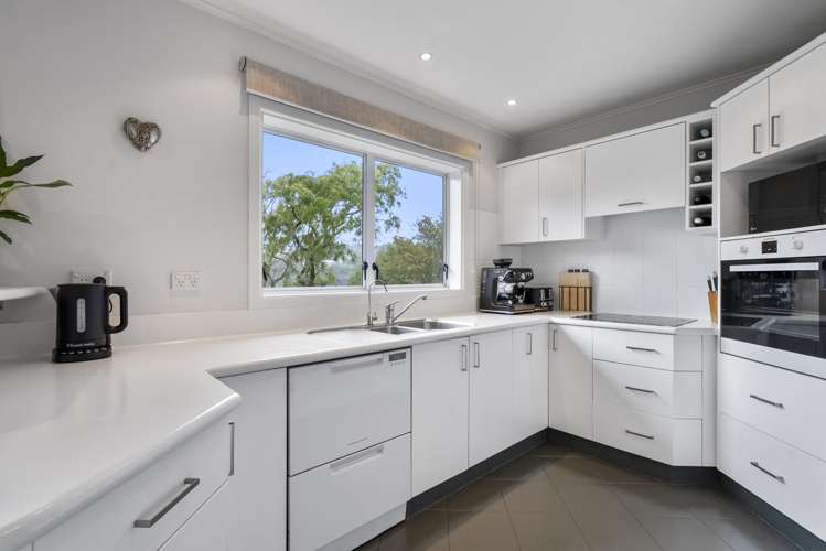 10 Whitby Place Westown_2