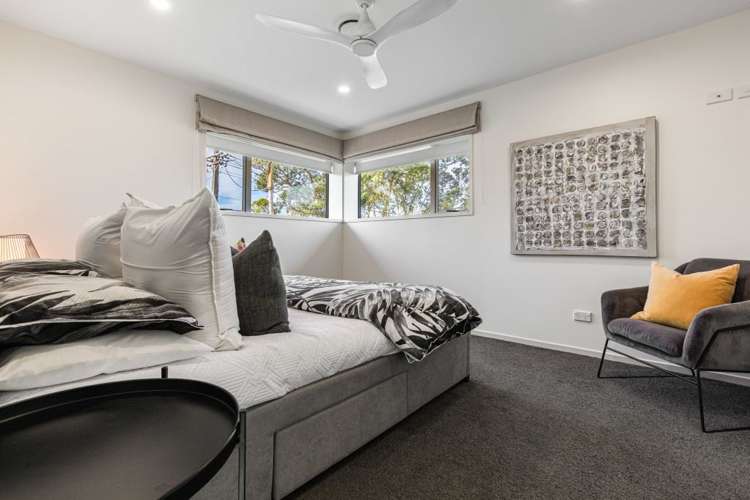 27 Hemi Street Narrow Neck_8