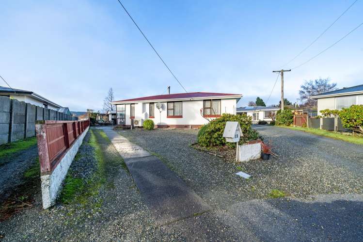 12 Anderson Place Gore Surrounds_24