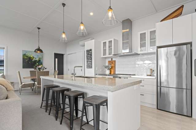 12 Flora Dora Parade Lake Hawea_4