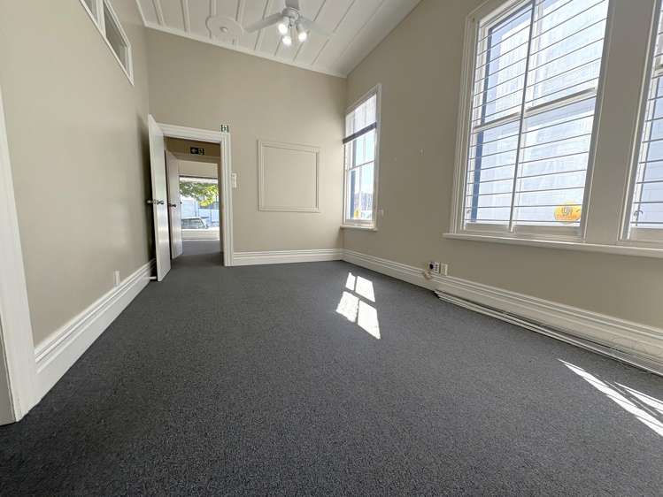 115 Newton Road Newton_4