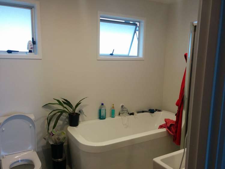 2/25 Moire Road Massey_0