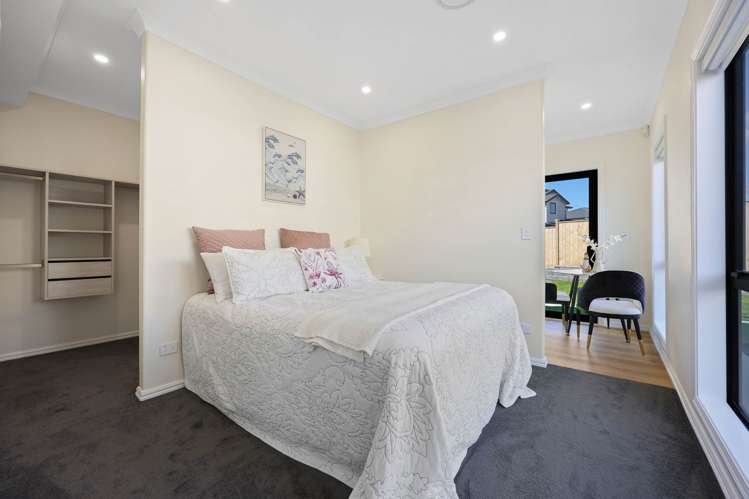 17 Ballyalton Crescent Flat Bush_45