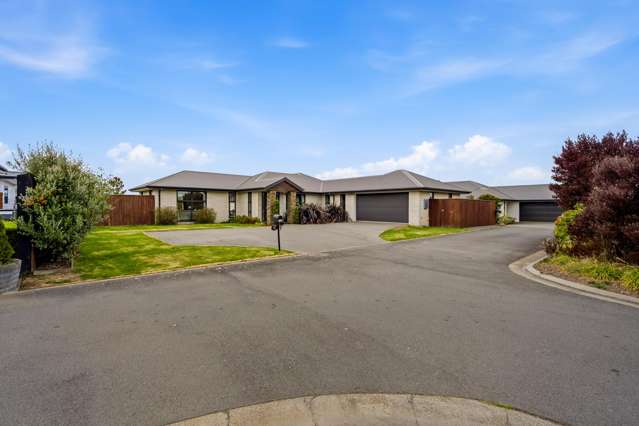 Spacious family living in sought after Levi Park