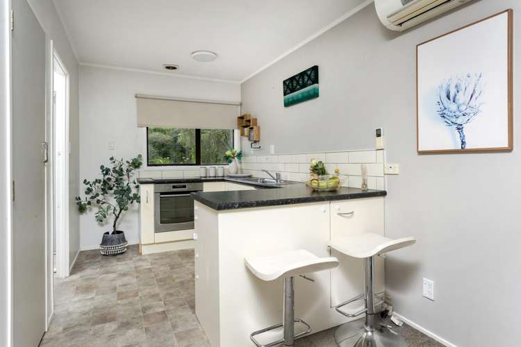 2/20 Gladys Avenue Glenfield_6