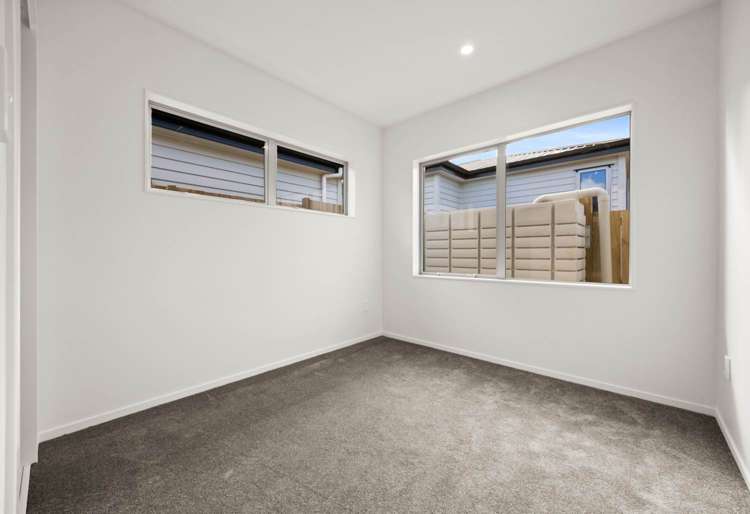 44 Furlough Road Opaheke_7