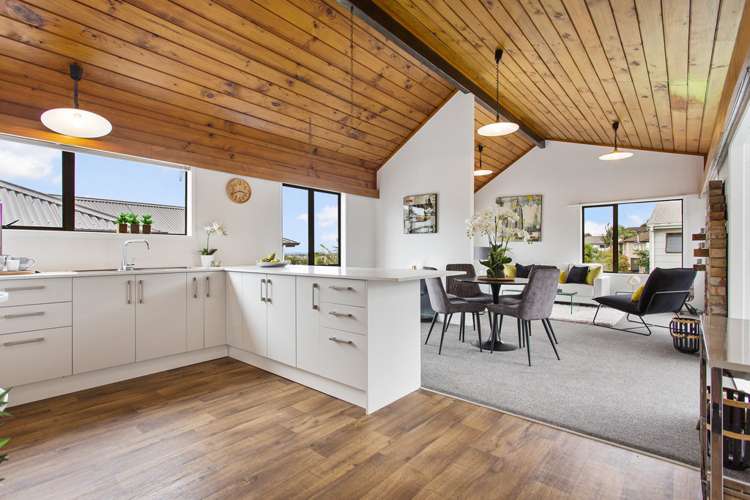 8 Ancona Lane Goodwood Heights_11