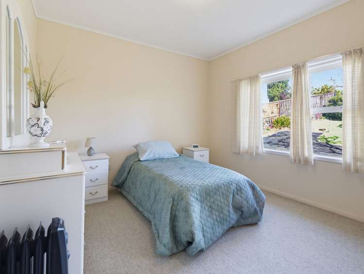 5 Conifer Lane Mangere Bridge_17
