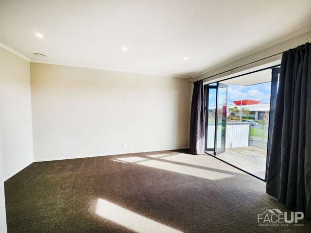 3/7 Uku Lane Hobsonville_3