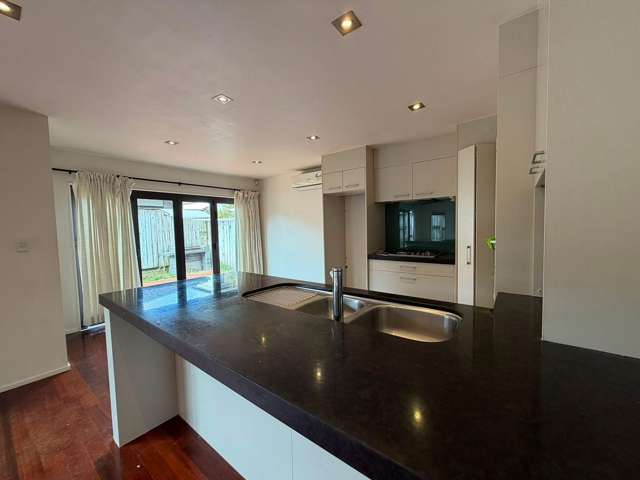 10 Manchester Drive Flat Bush_4