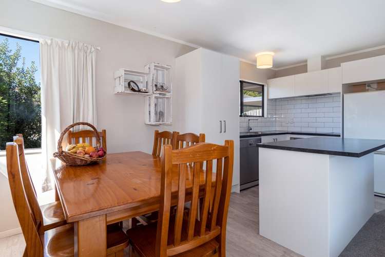 84a Jonathon Street Brookfield_7