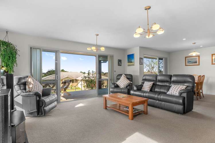 14 Dune Lake Place Ruakaka_12