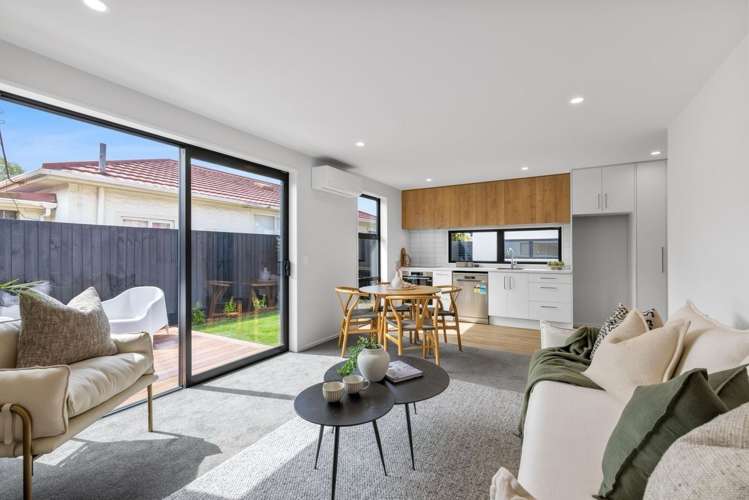4/15 Cameron Street Sydenham_2
