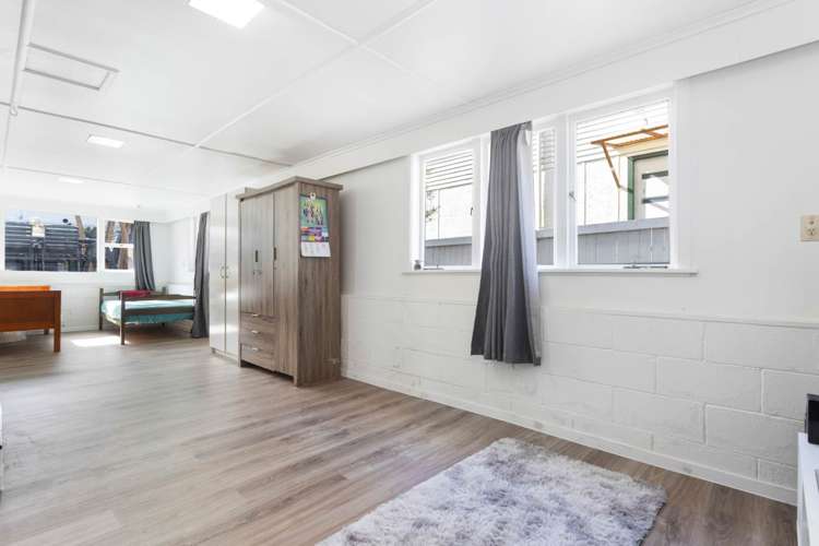 8 Parfitt Street Mount Roskill_14