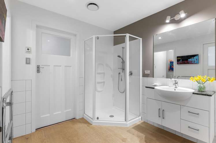 28 Friend Street Karori_20