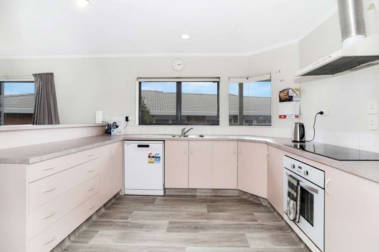 25 Bayfair Drive Mount Maunganui_5