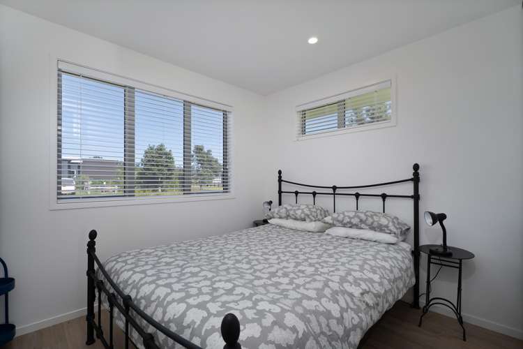 44 Longreach Drive Cooks Beach_21