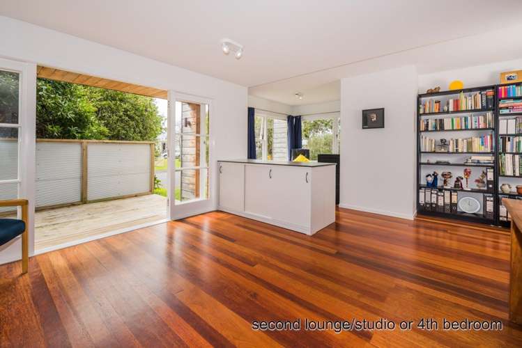 24 Crocombe Crescent Beach Haven_8