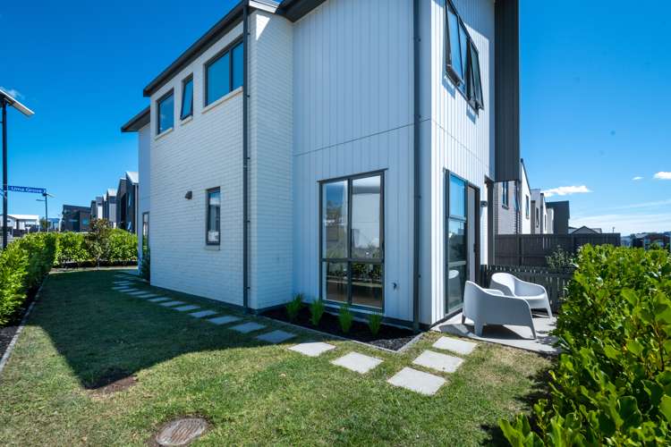 17 Waenganui Road Hobsonville_21
