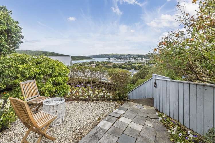 4A & 4B Whitianga View Paremata_25