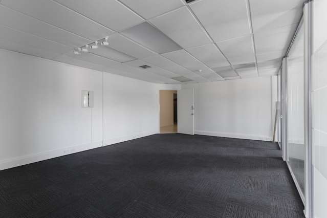 19 Great South Road Epsom_4