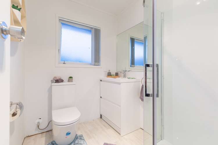 2/278 Shirley Road 10695_11