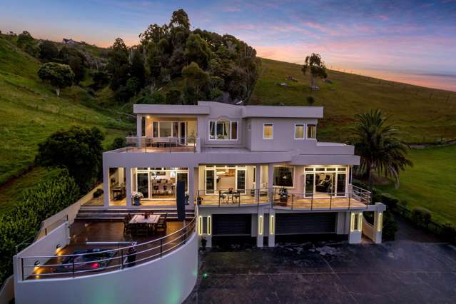Elevated waterfront sanctuary above Parua Bay