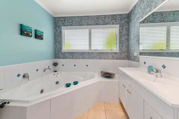 38 Owhatiura Drive Lynmore_14