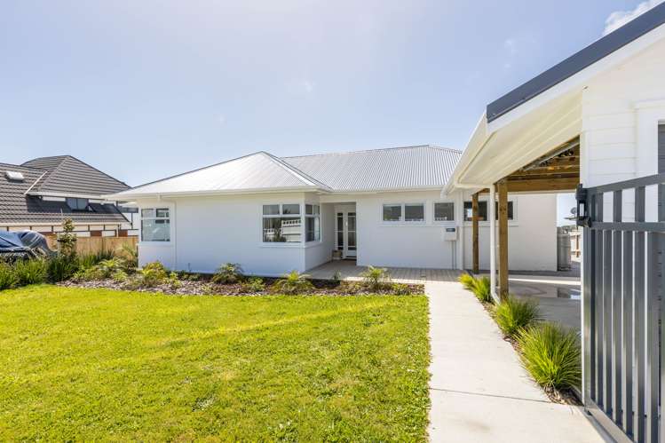 7 Lemont Place Westown_24