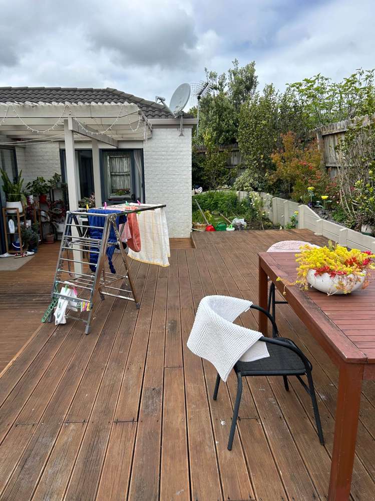 42 Newinn Crescent East Tamaki Heights_14