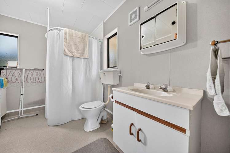 51 Park Road Carterton_32