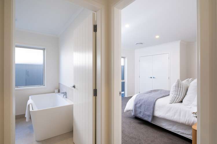 76 Pelorus Avenue Poraiti_18