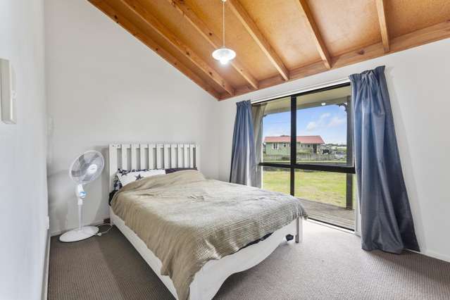 27 Ruanui Street Himatangi Beach_4