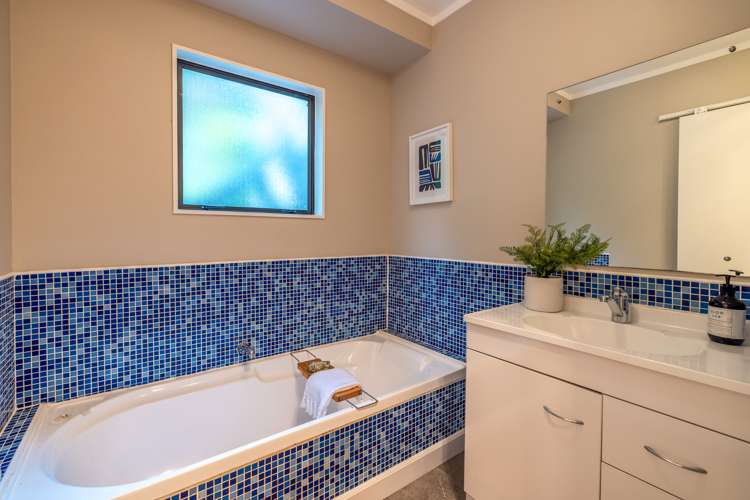 25a Pacific Parade Surfdale_12