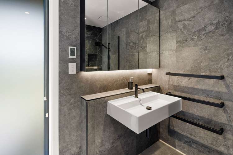 11 Lakewood Lane Cambridge_20